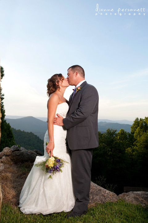 silver hearth lodge, roanoke virginia wedding photographer