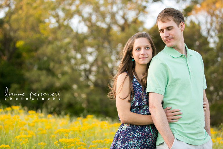 charlotte nc engagement photos in a field